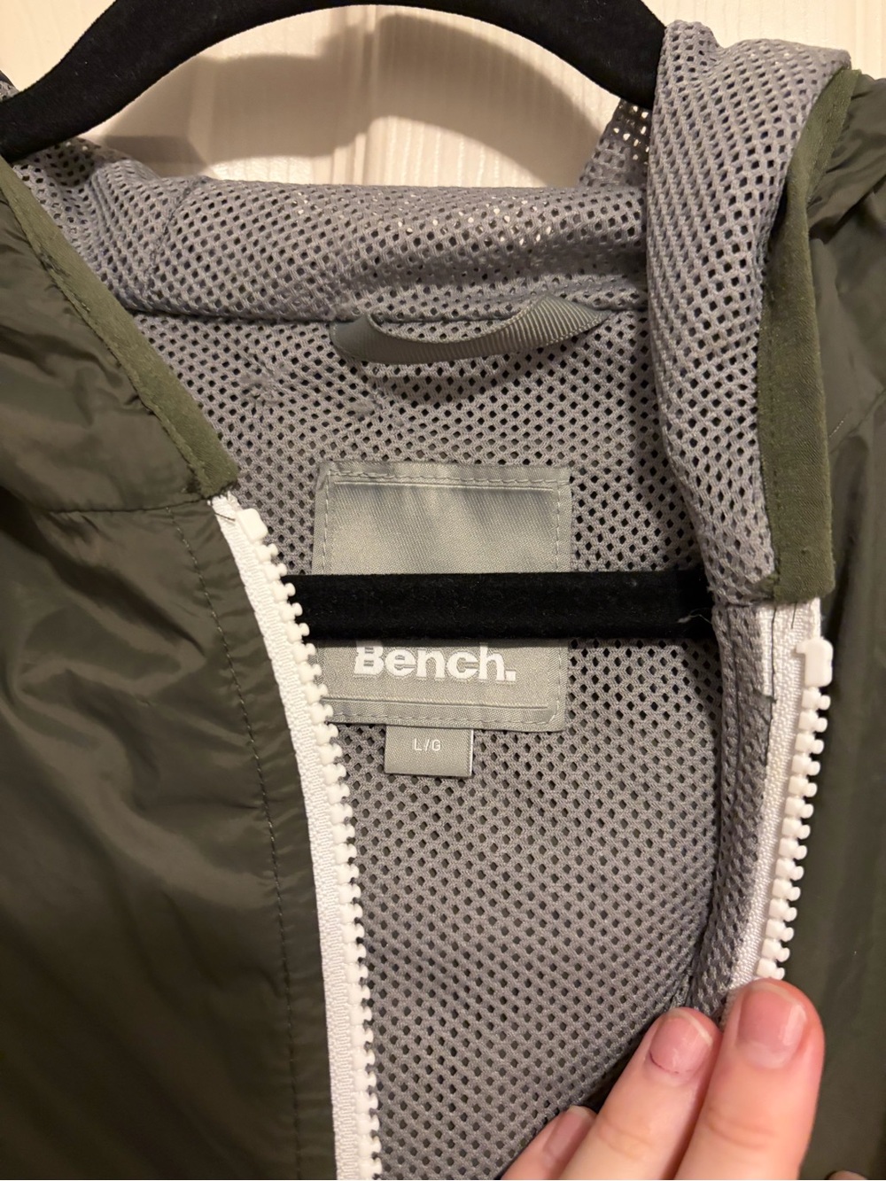 🐢 BENCH - Green Large Jacket - Picture 2 of 9